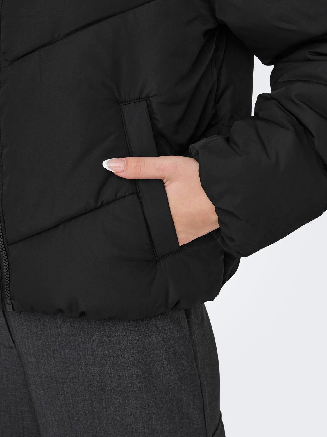 ONLMAGGI Daunenjacke Black