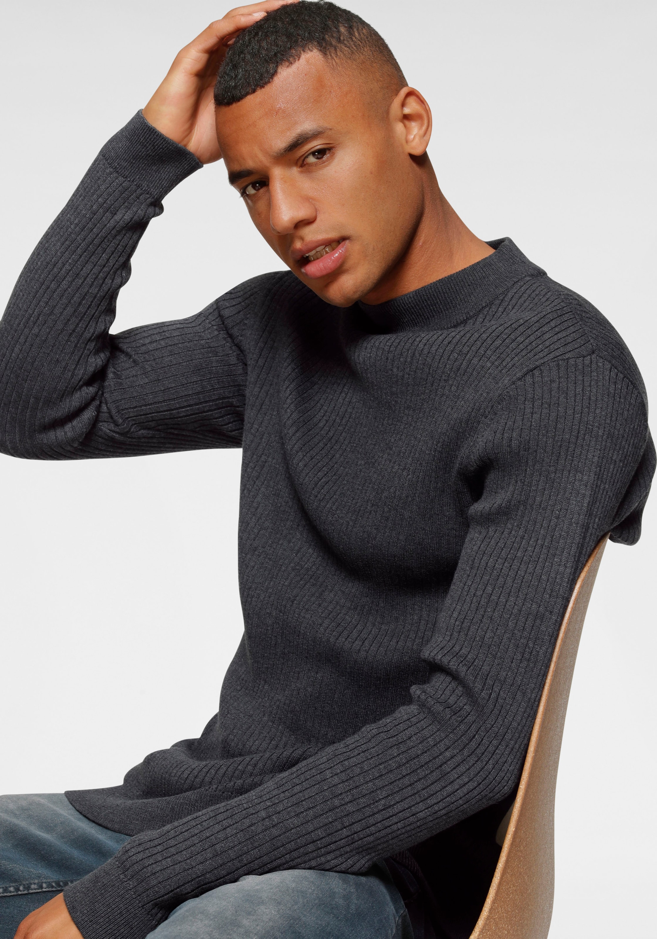 Bruno Banani Stehkragenpullover , in Rippstrickoptik