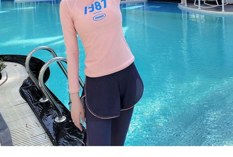 Starleraid - Set: Rashguard met lange mouwen, ronde hals en nummerprint + effen broek + zwemshort met contrasterende rand + zwembroek in twee kleuren