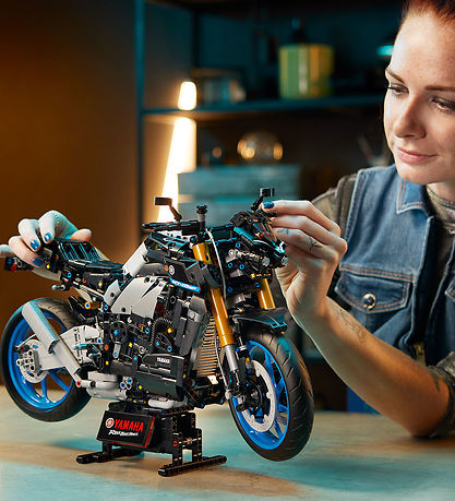 LEGO® Technic - Yamaha MT-10 SP 42159 - 1478 Teile
