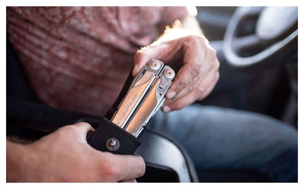 Outil multifonction Leatherman Surge   étui