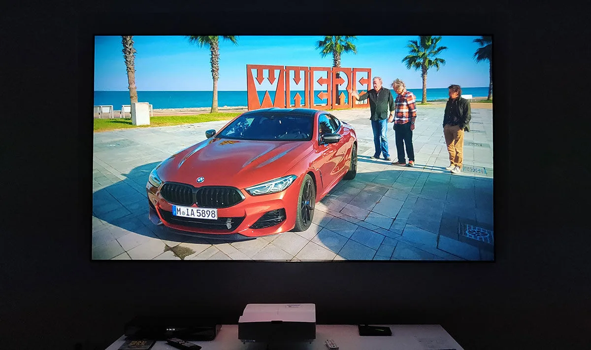 Lumene Movie Palace UHD 4K Extra Bright UST 270C (16:9) Écrans de projection ultra courte focale