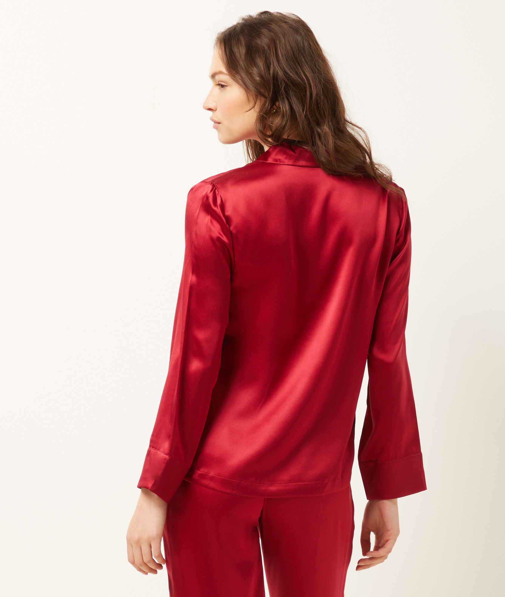 Chemise de pyjama en soie