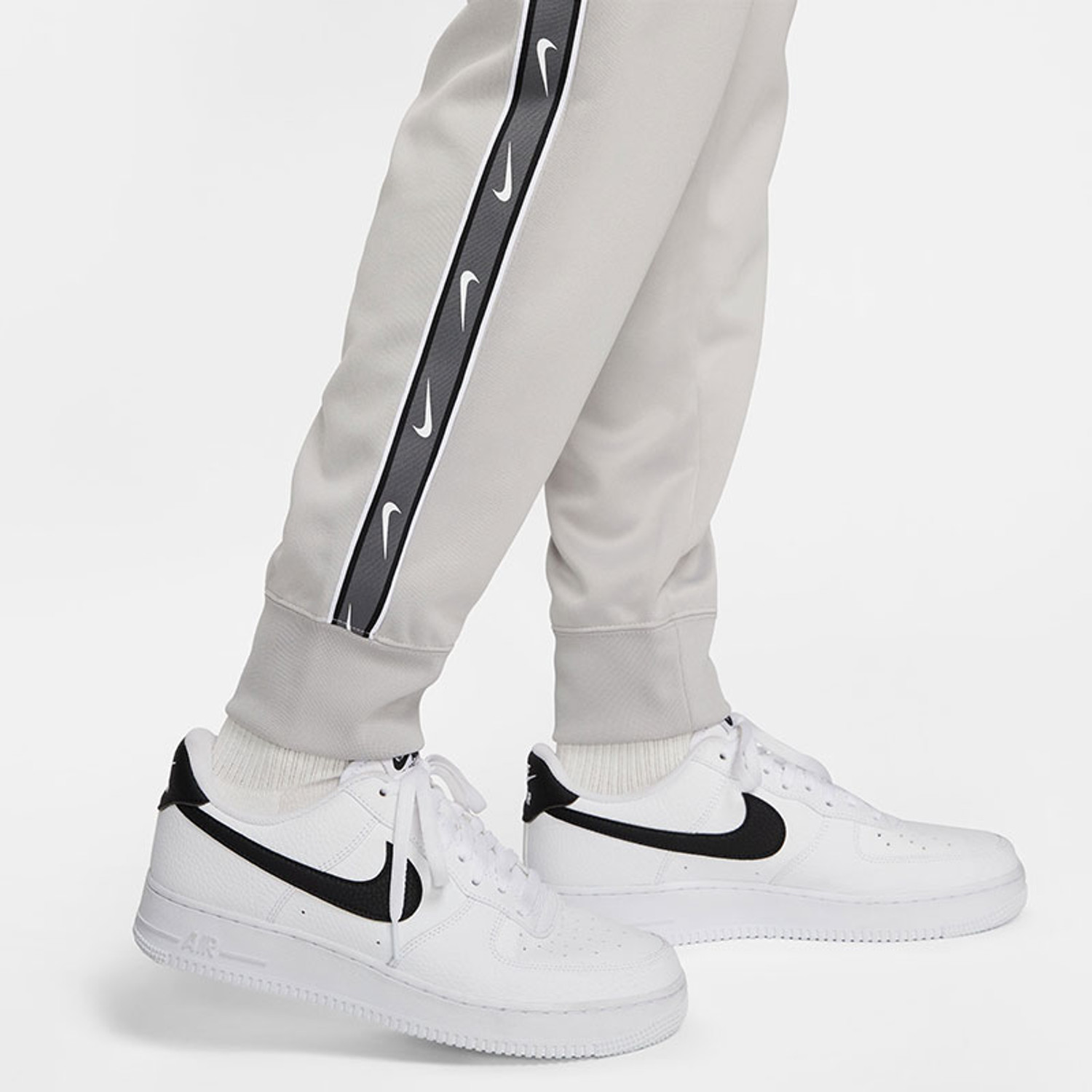 Nike Sportswear Repeat Trainingspak