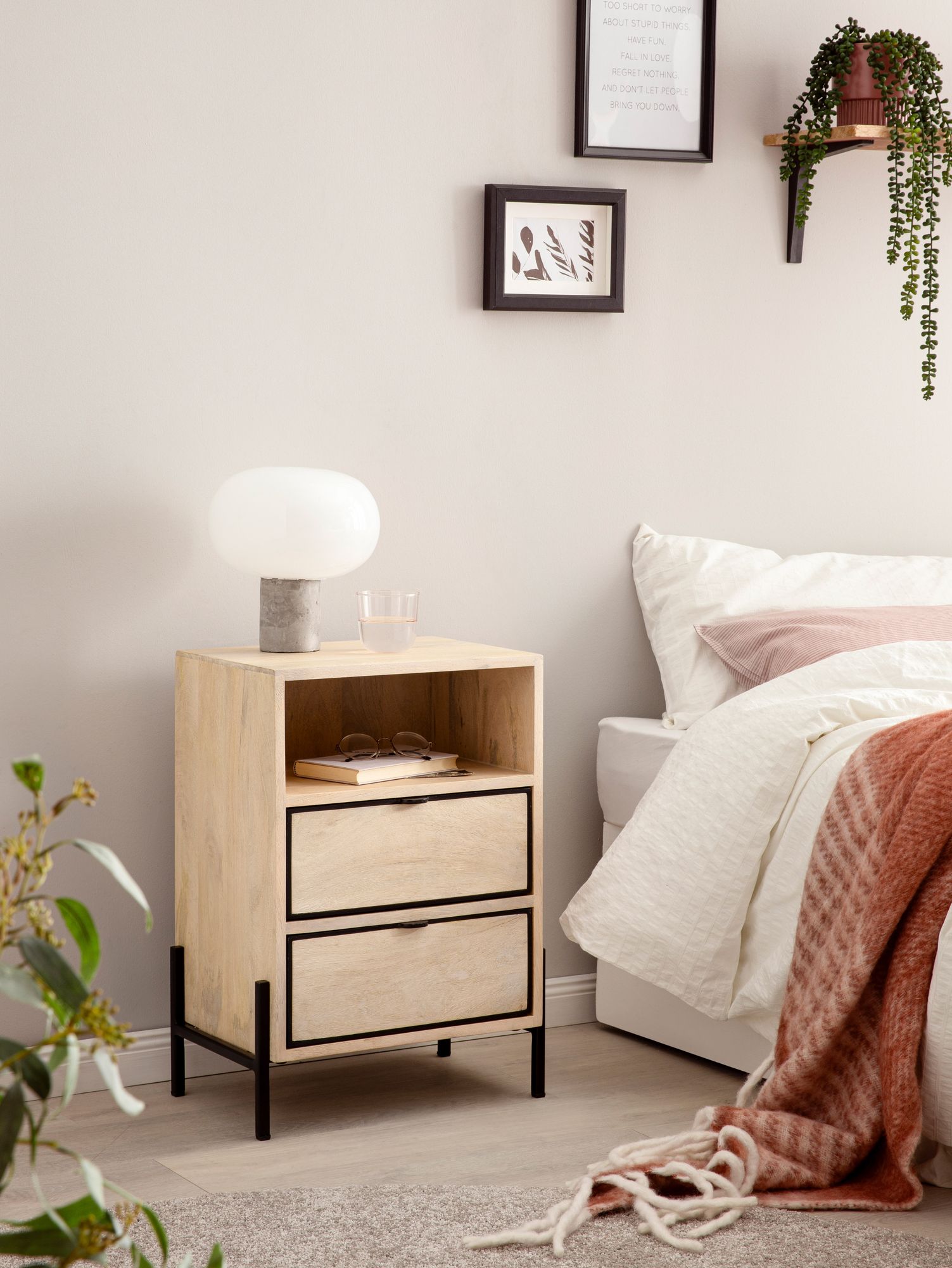 Nachttisch FineBuy Nachtkommode Boxspringbett Massivholz / Metall 43x60x30 cm