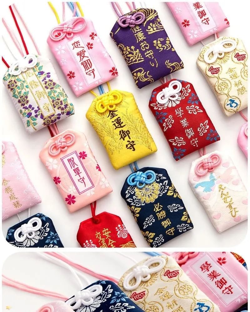 Momoi - Japans amulet