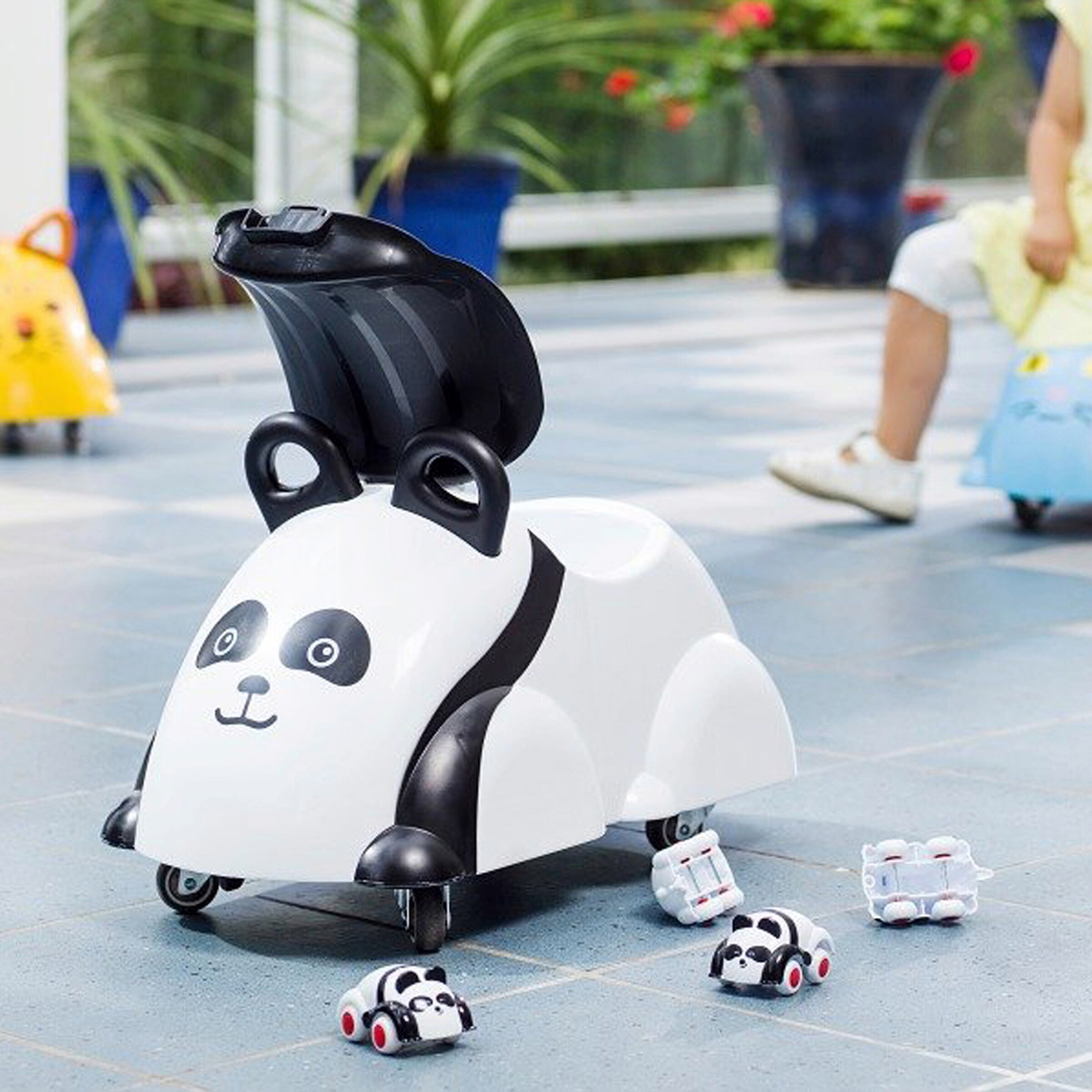 Vikingtoys Rutscher Cute Rider schwarz/weiss - Panda