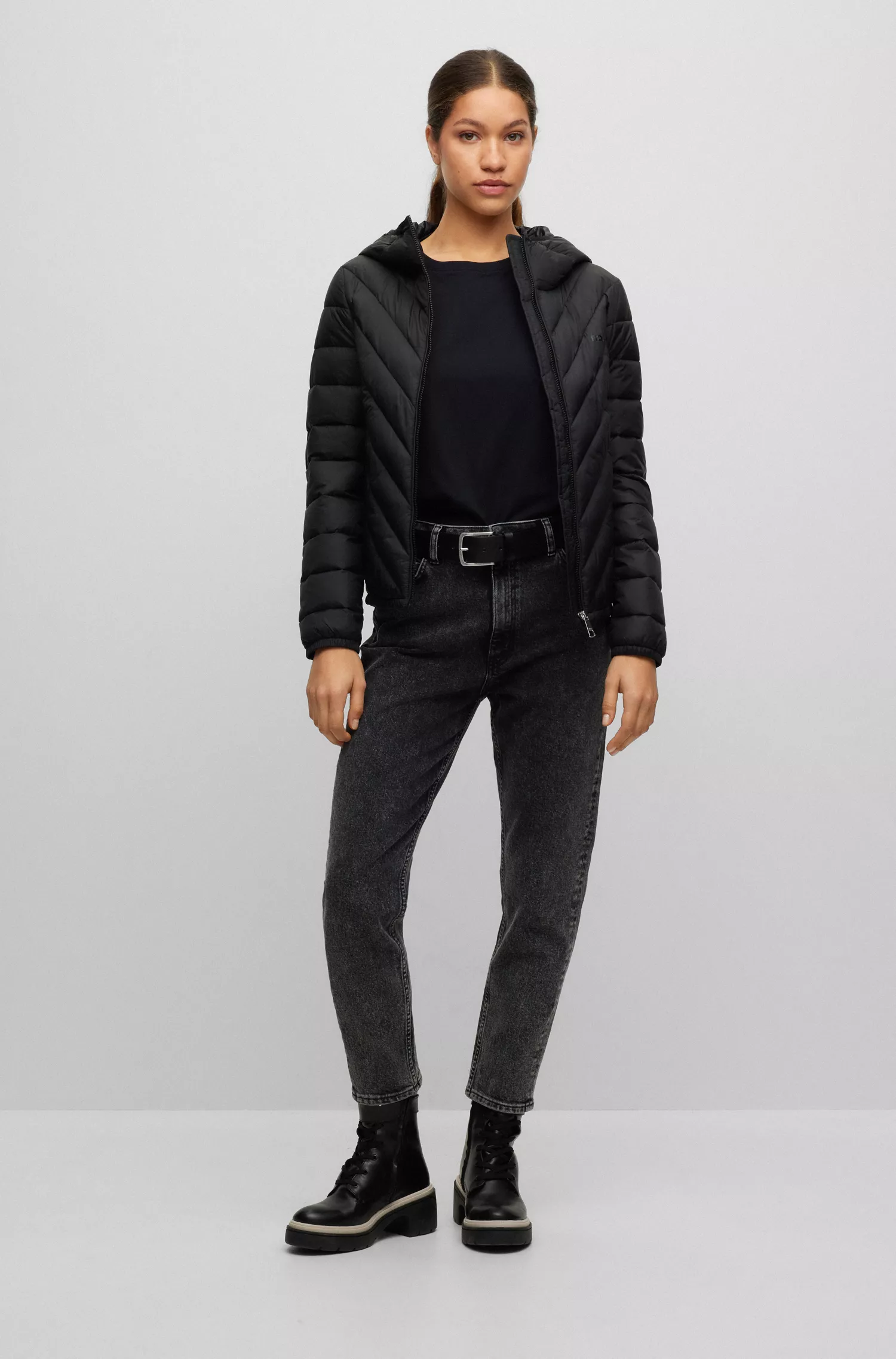 Calça jeans BOSS preta de cintura alta em denim elástico confortável.