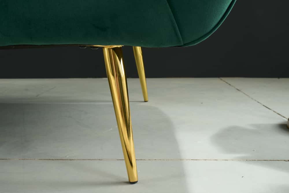 Design 2-Sitzer Sofa NOBLESSE 165cm smaragdgrün Samt Federkern goldene Metallfüße