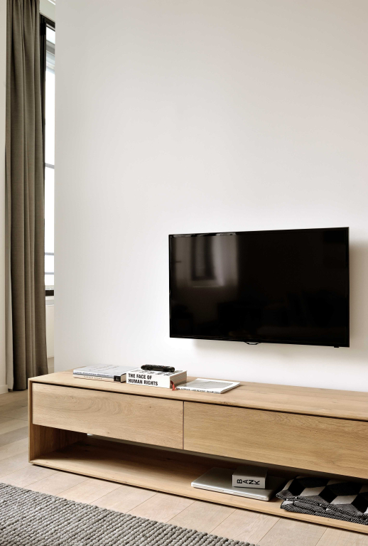 Ethnicraft Nordic tv-meubel 180x46 naturel eiken