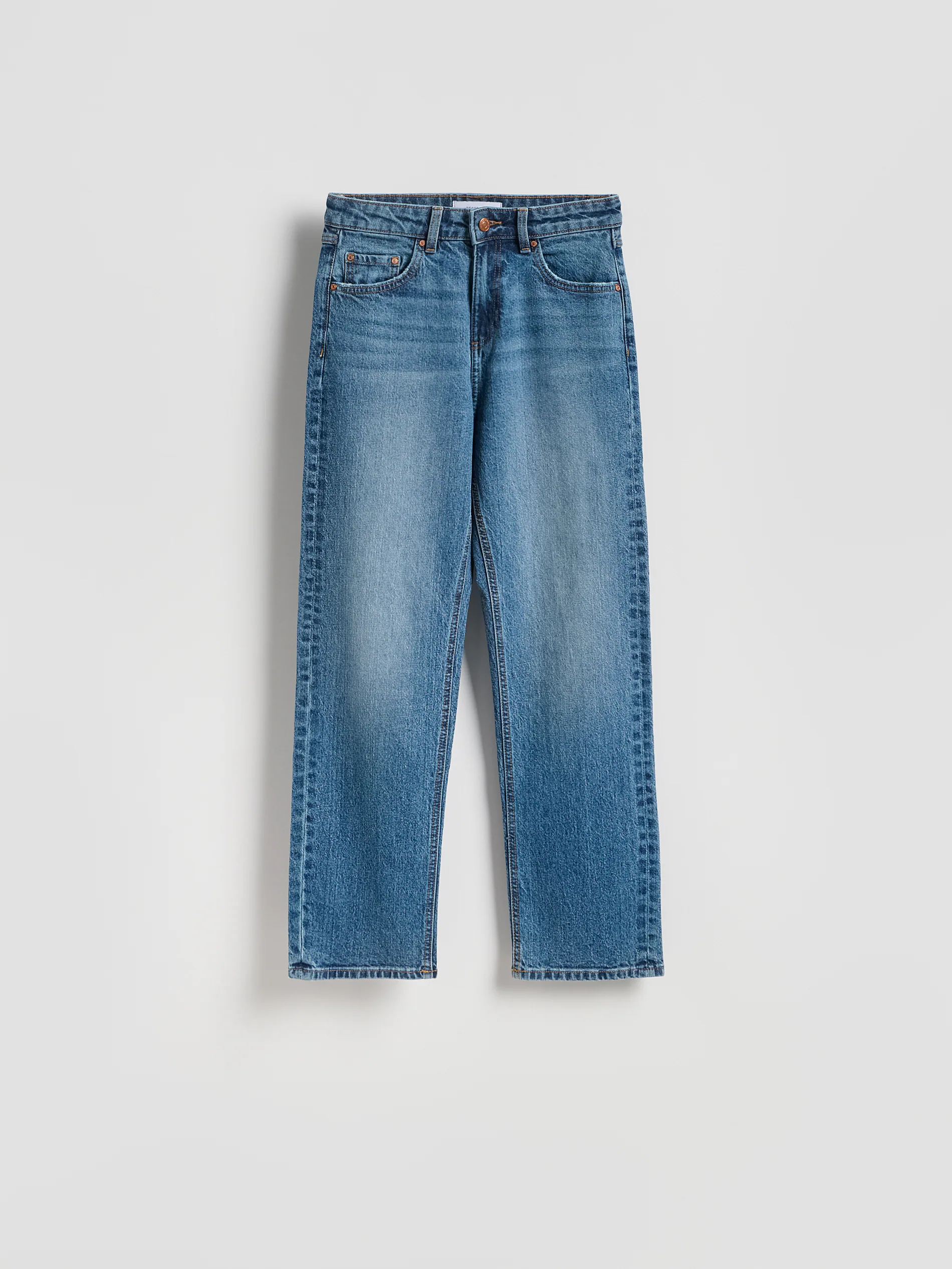 Straight-Jeans mit verkürztem Bein