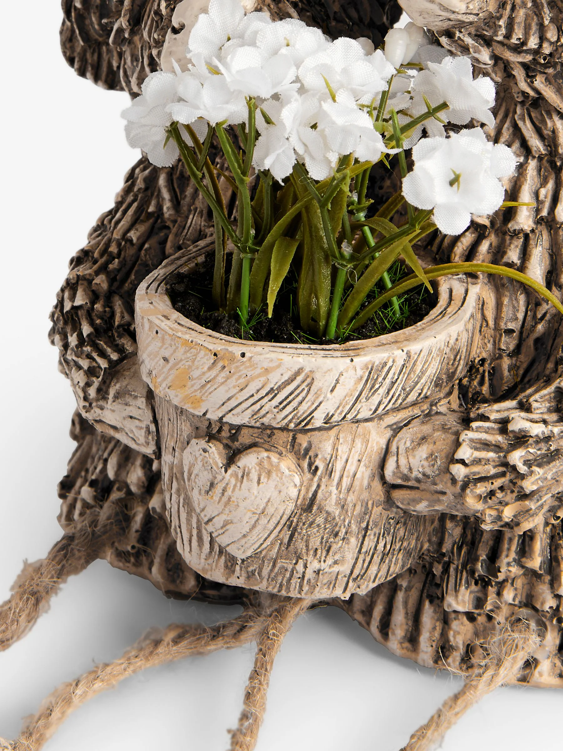Hamish Couple with Artificial Flowers