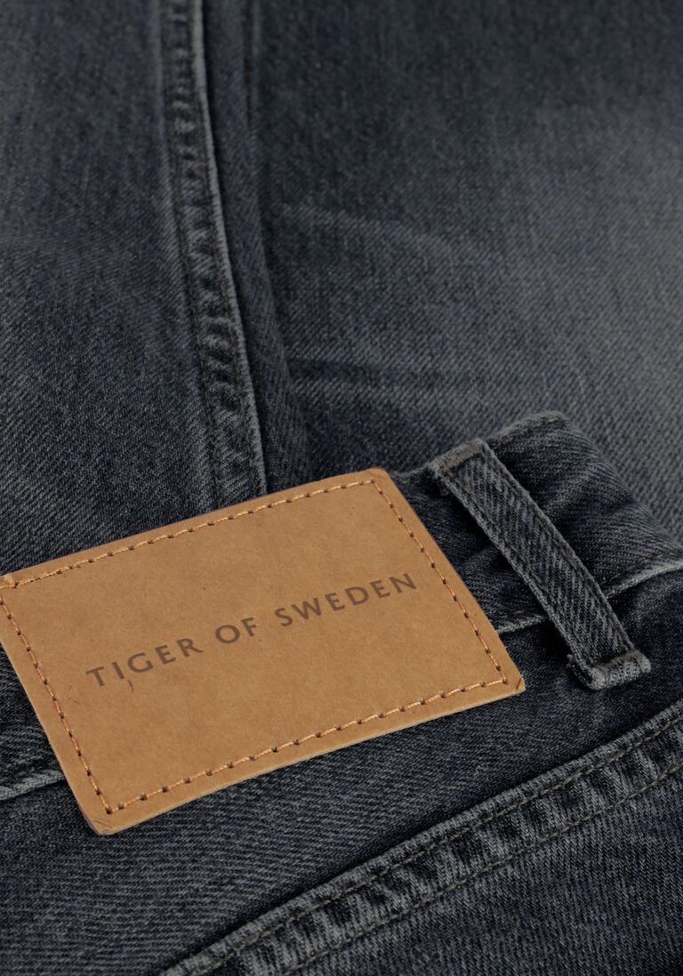 TIGER OF SWEDEN donkergrijze tiger of sweden straight leg jeans marty