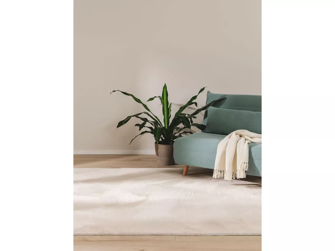 Tapis en fausse fourrure Furry Beige 60x120 cm
