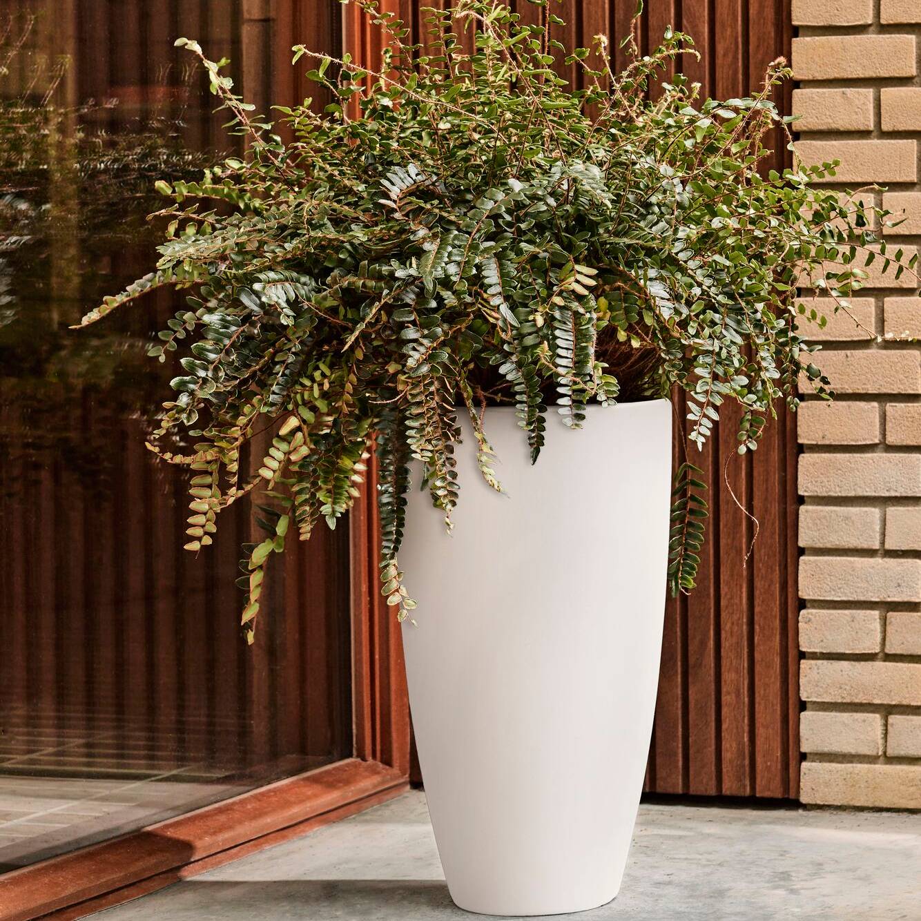 Elho June Round High 30 - Linnen wit - L 30 x B x H 53 cm - Binnen en Buiten - 100% gerecycled kunststof