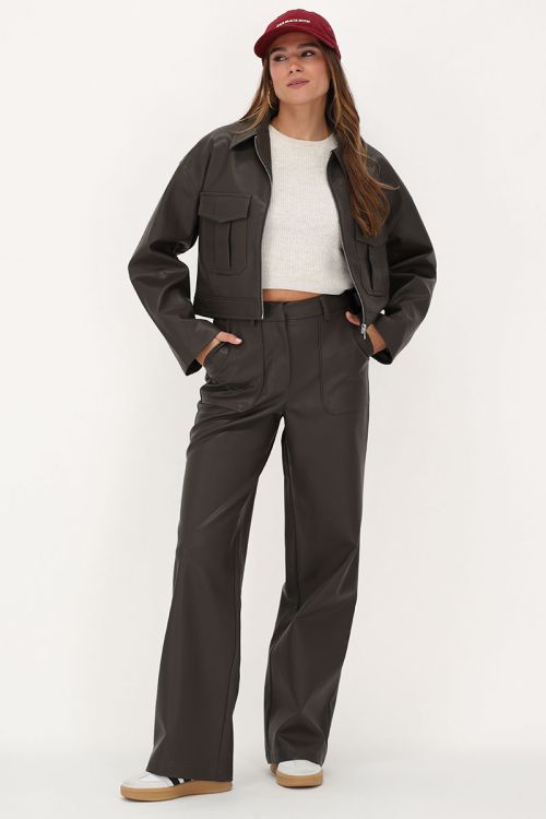Donkergroene leather look broek met zakken