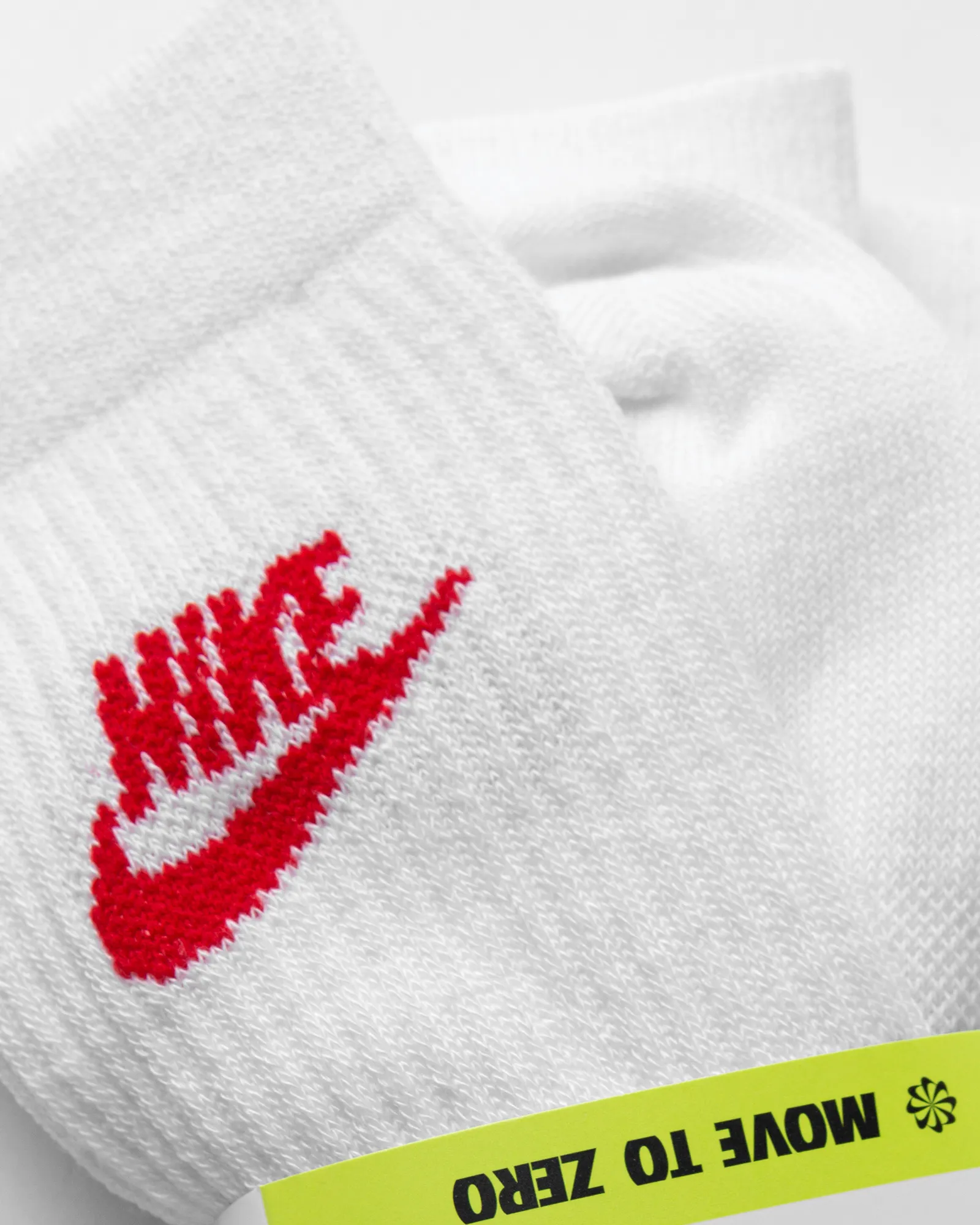 Nike Everyday Essential Crew Socks (3 Pairs)