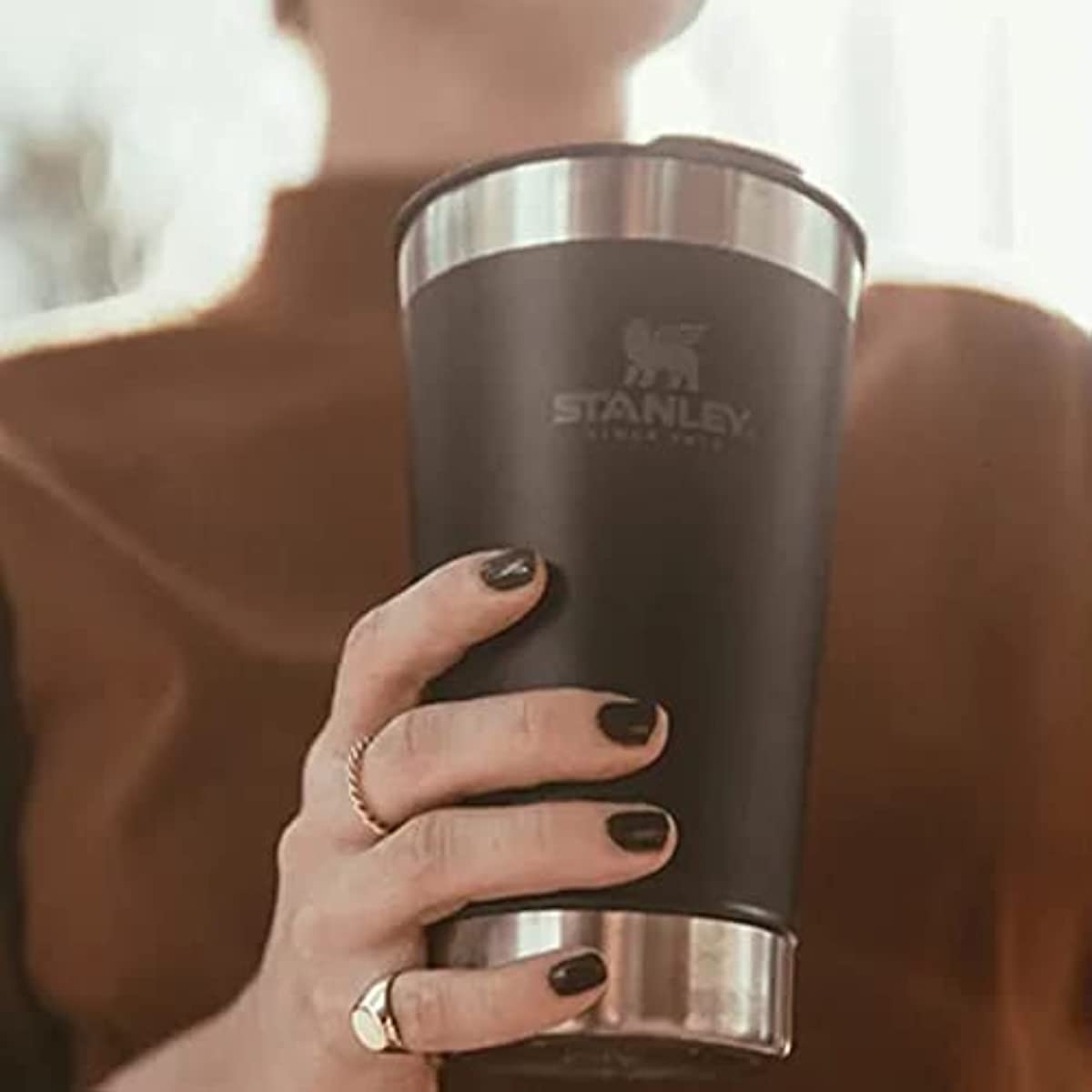 Copo t&eacute;rmico de cerveja com tampa Stanley|473ml