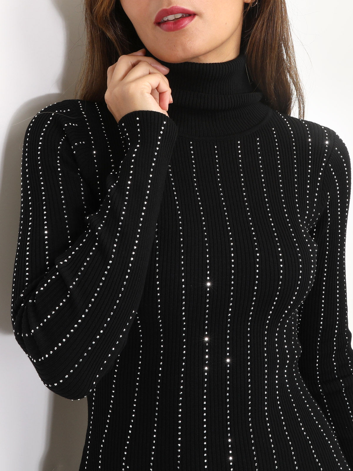 Robe en maille côtelée à strass- Noir