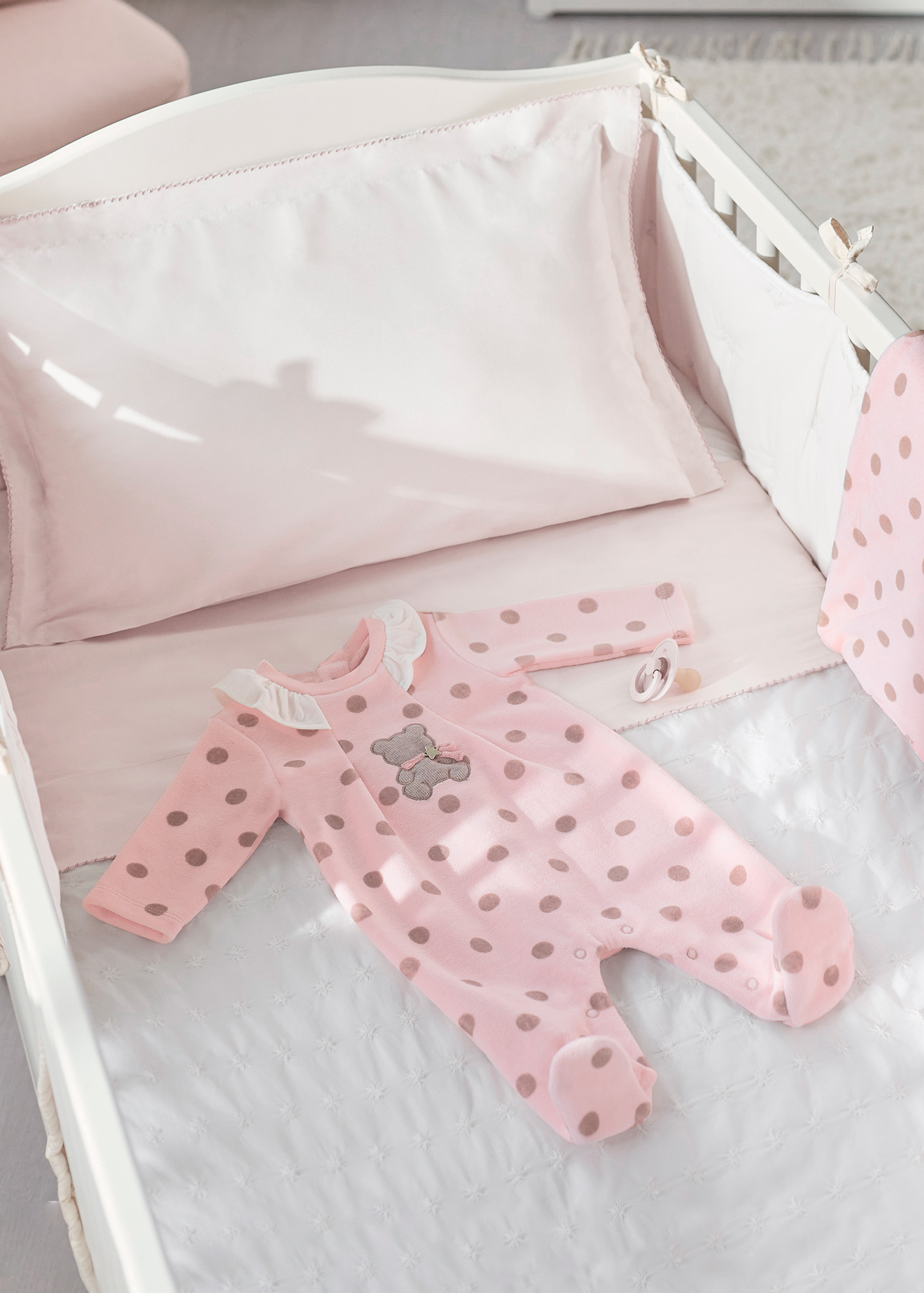 pijamas Better Cotton para recém-nascidos que soltam pelos