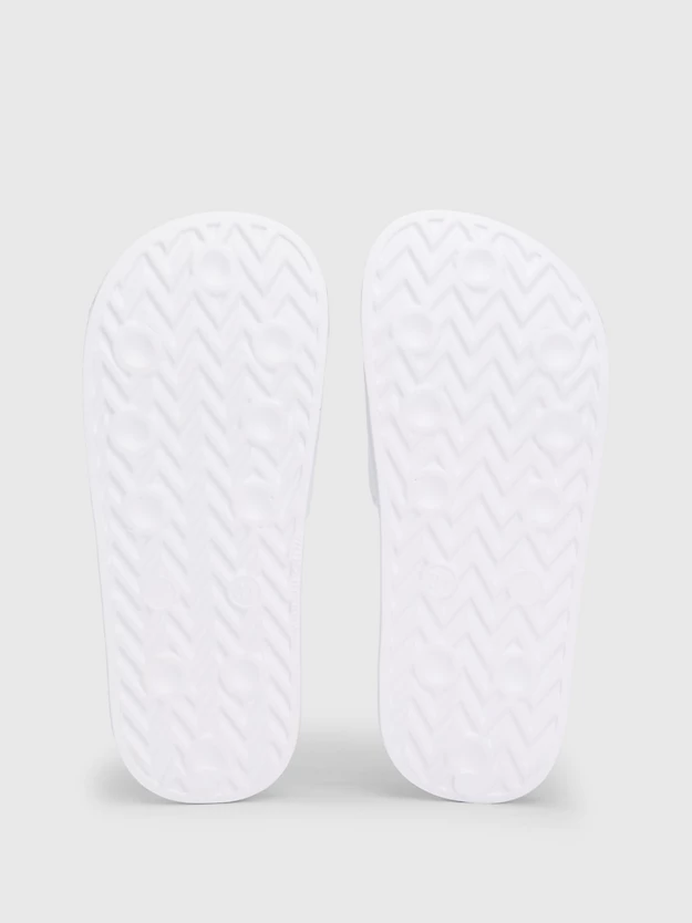 Pantufas infantis com logotipo