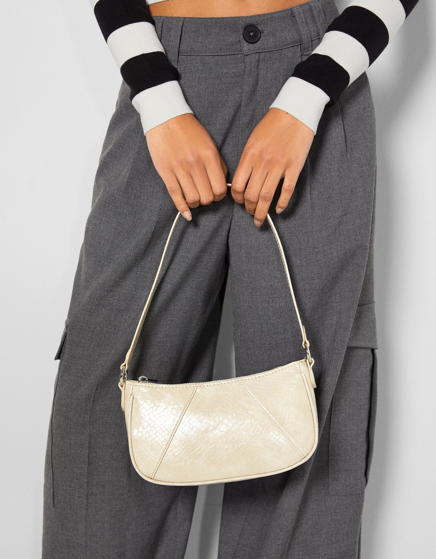 Bolsa de ombro em couro sintético