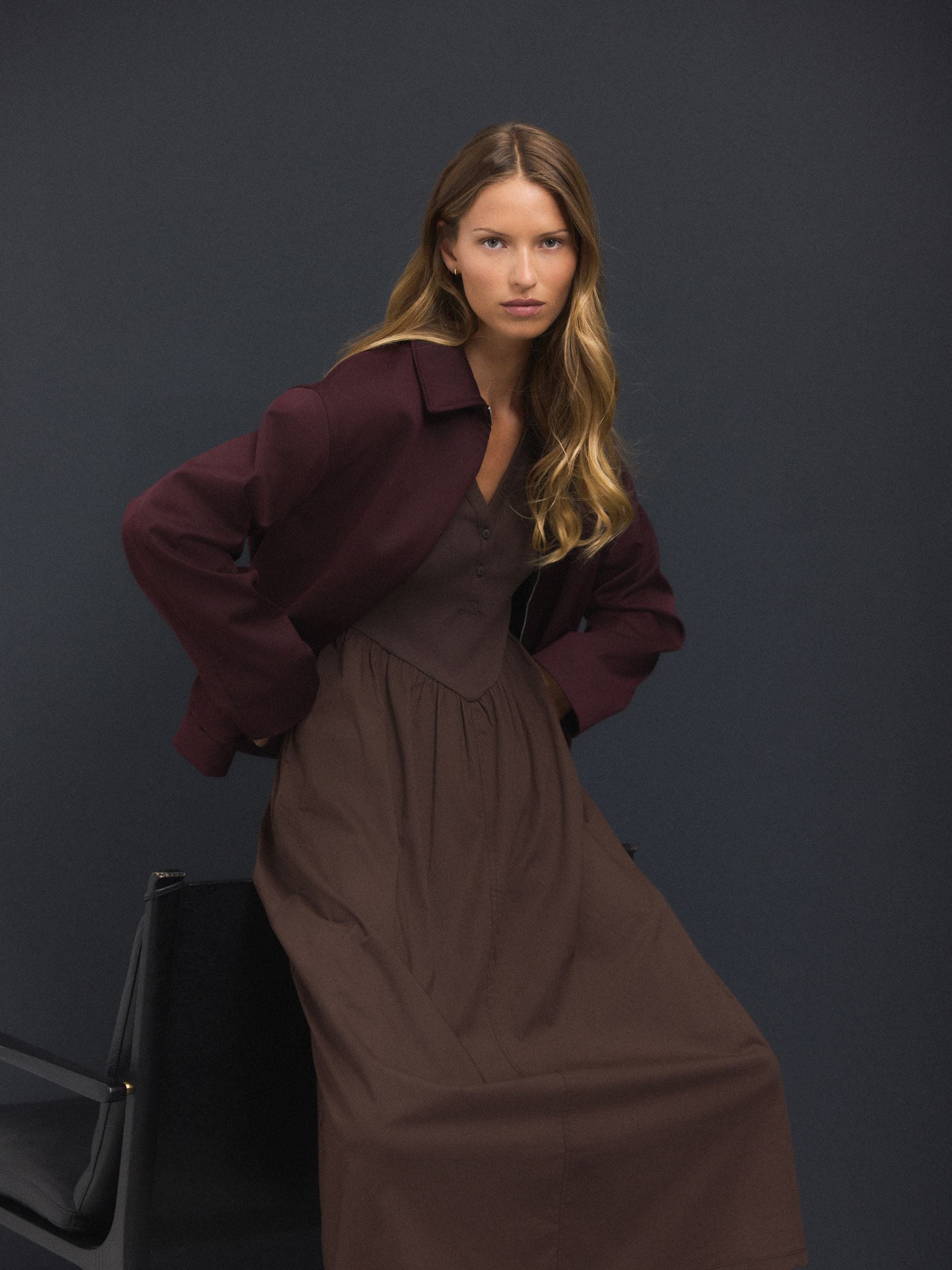 Chocoladebruin - Jersey midi-jurk met geweven mix en taille