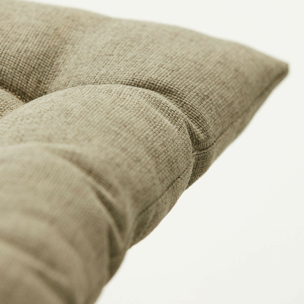 Coussin pour fauteuil avec garnissage fine sable