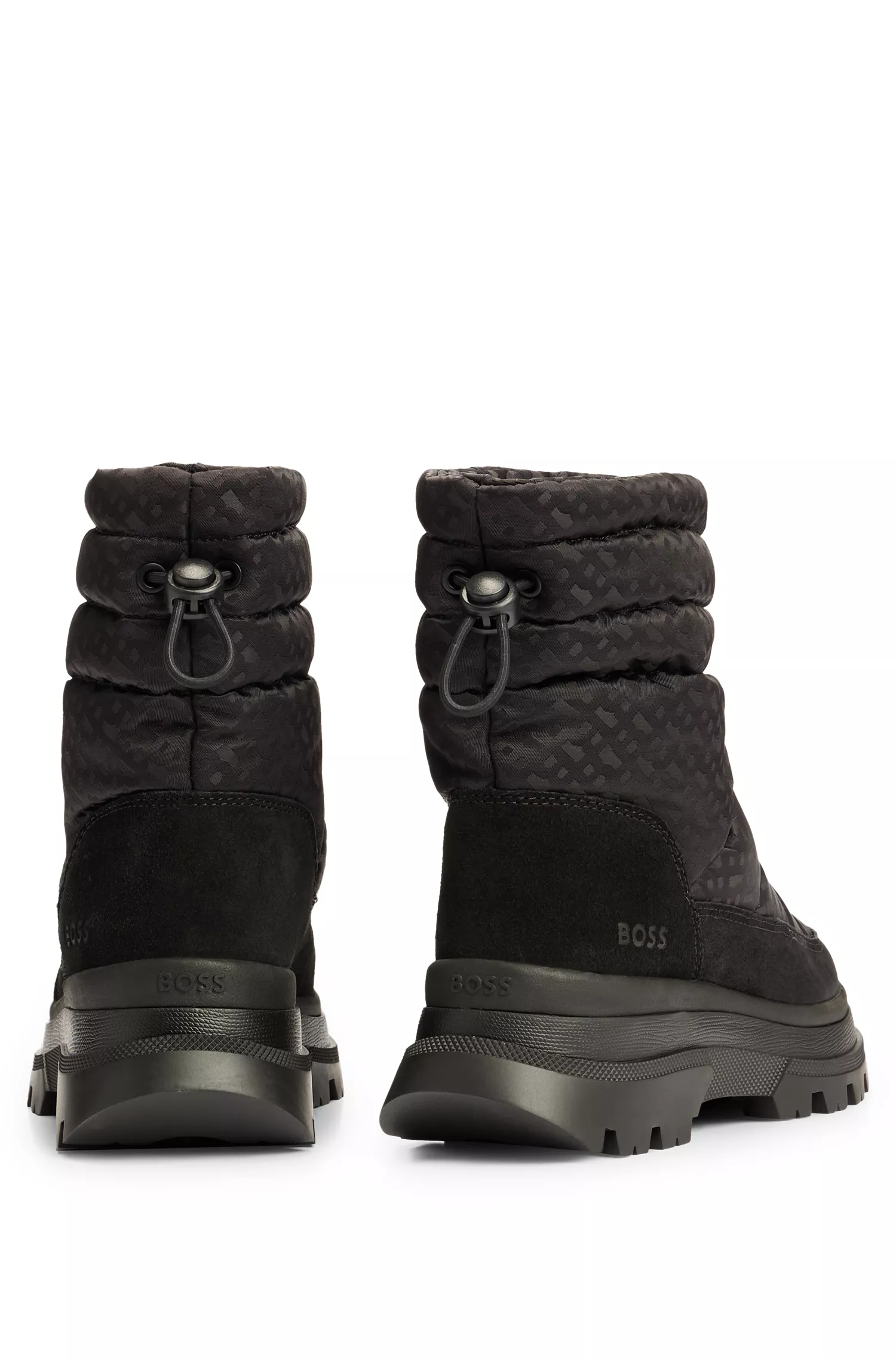 Botas BOSS pretas acolchoadas com detalhes de monograma.