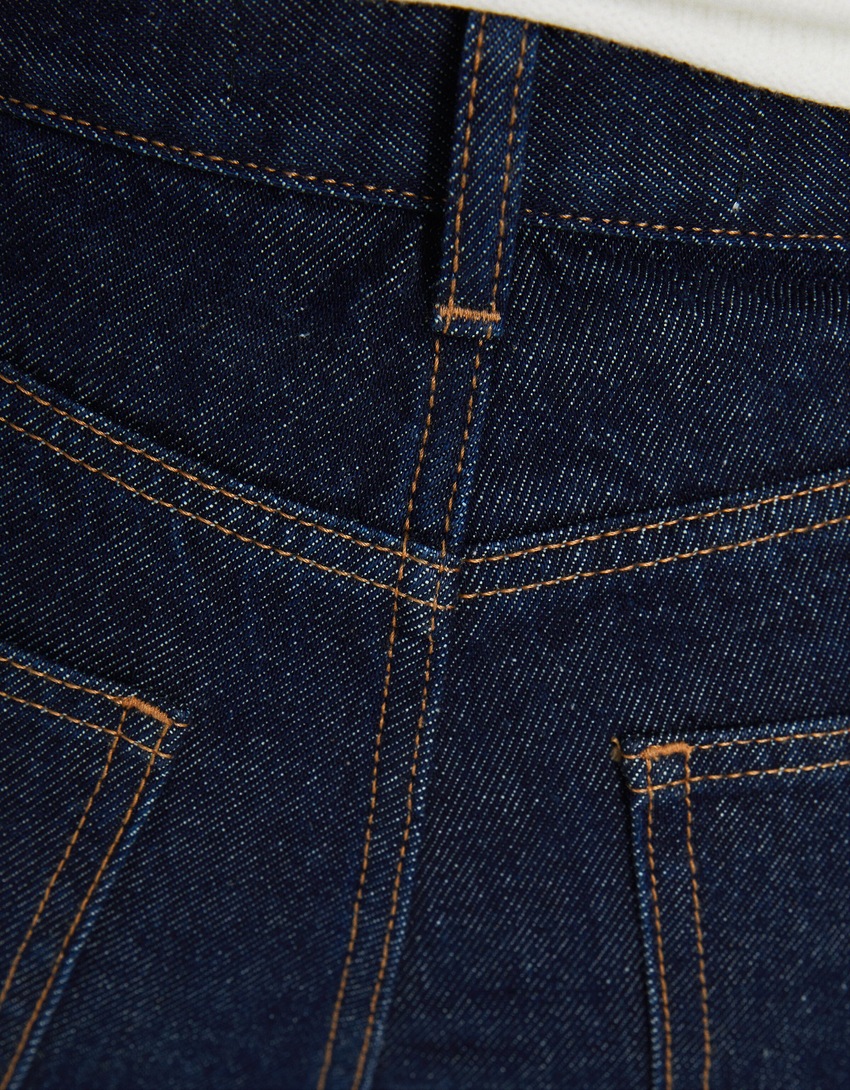 calça jeans de corte reto