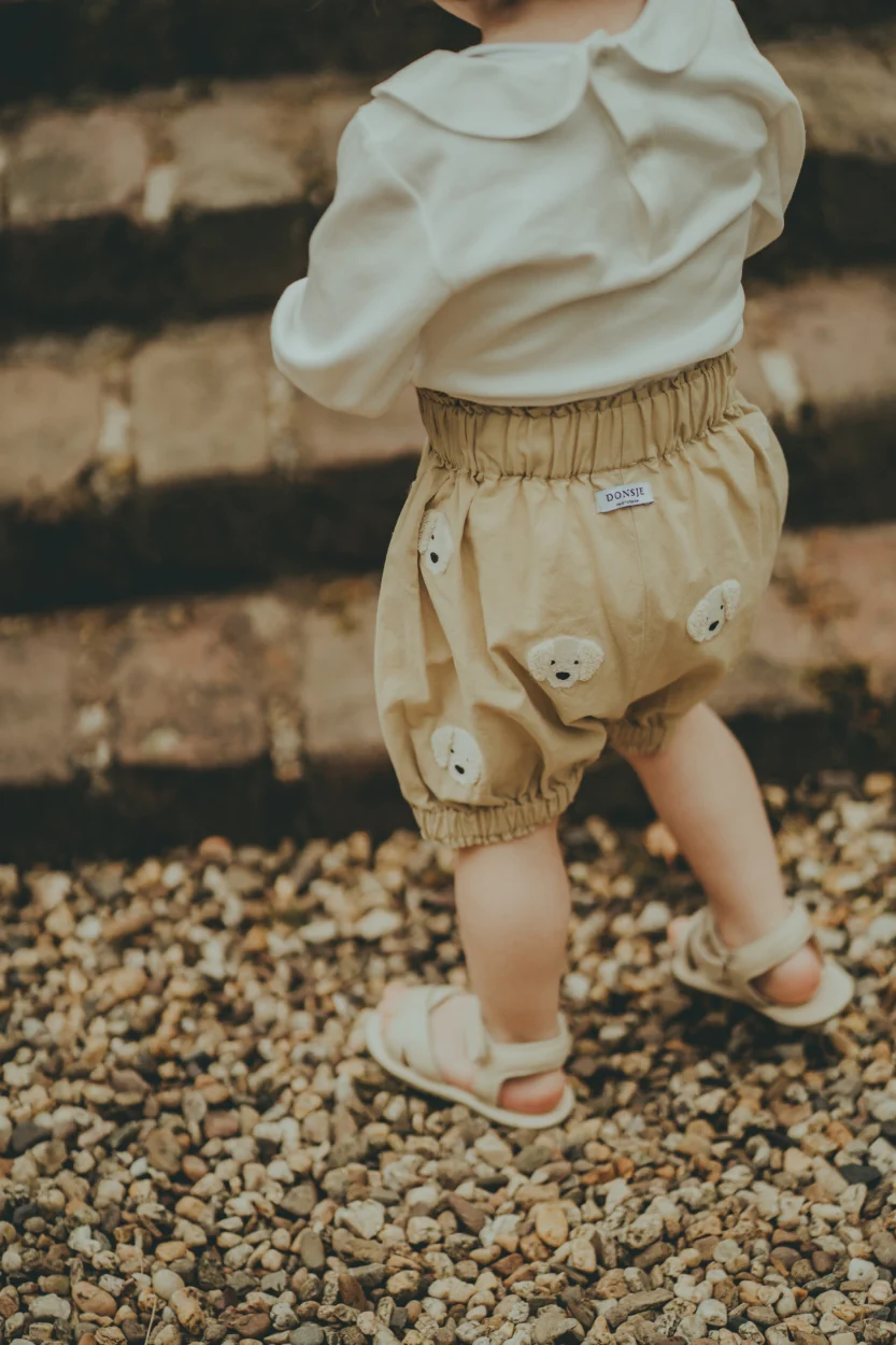 Carson Bloomers | Golden Retrievers | Vintage Khaki