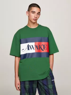 Camiseta Tommy x Awake NY com slogan nas costas