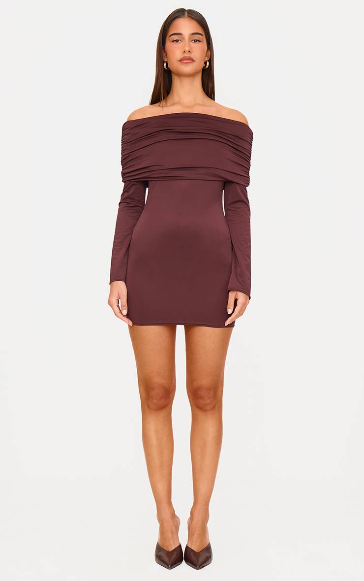 Chocolat Robe Mini À Manches Longues Bardot Plissé Double Couche Sculptante Mate