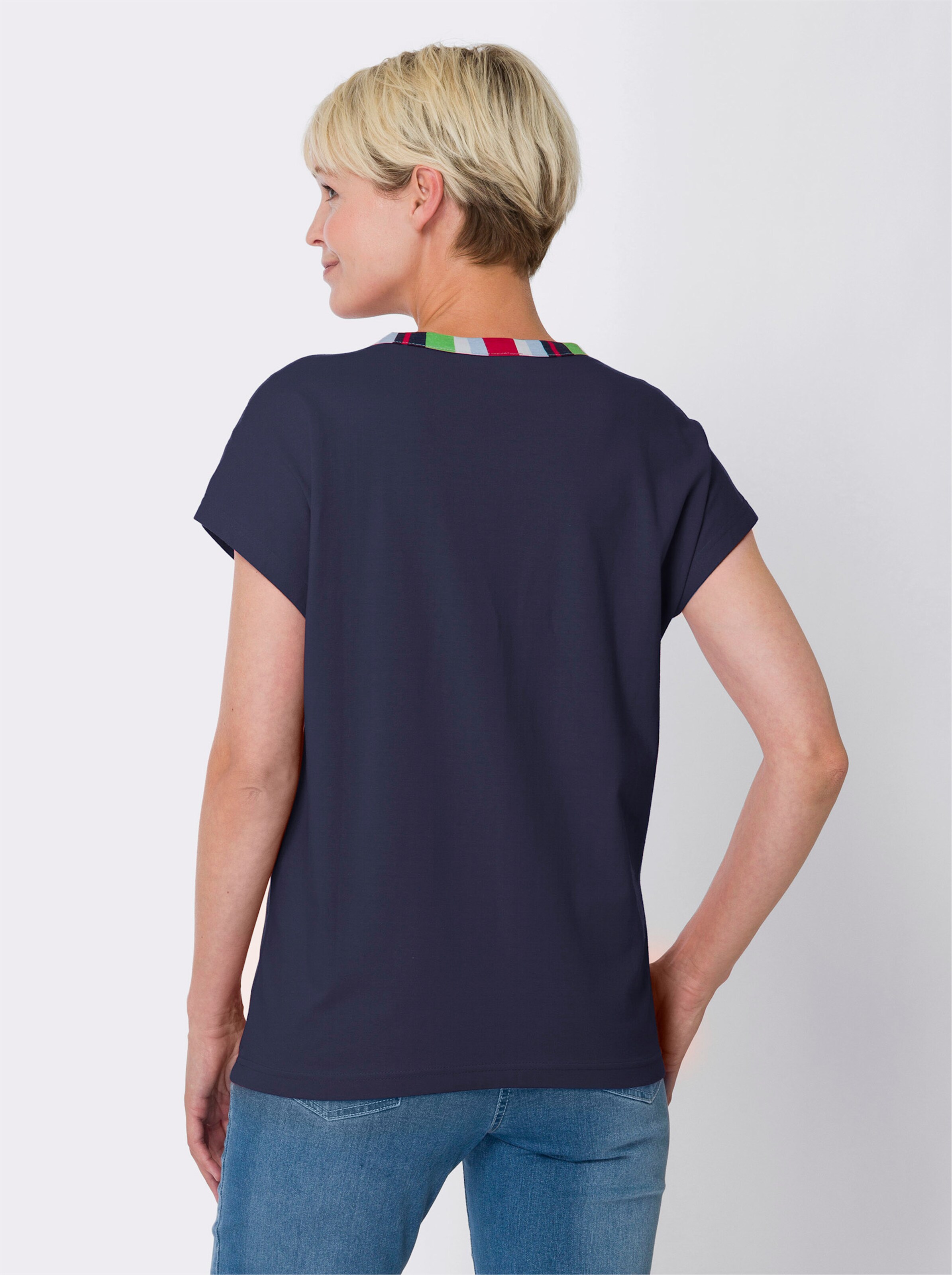V-Shirt