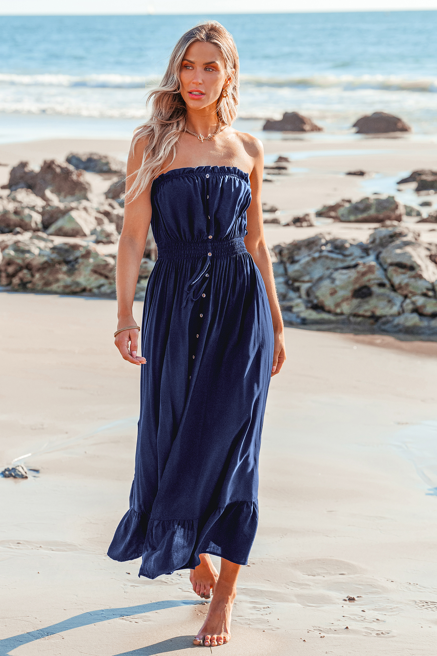 Robe maxi tube avec taille à smocks et boutons sur le devant