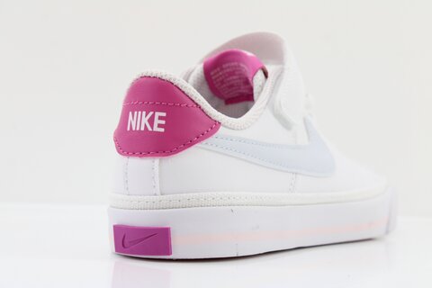 Nike Sneaker