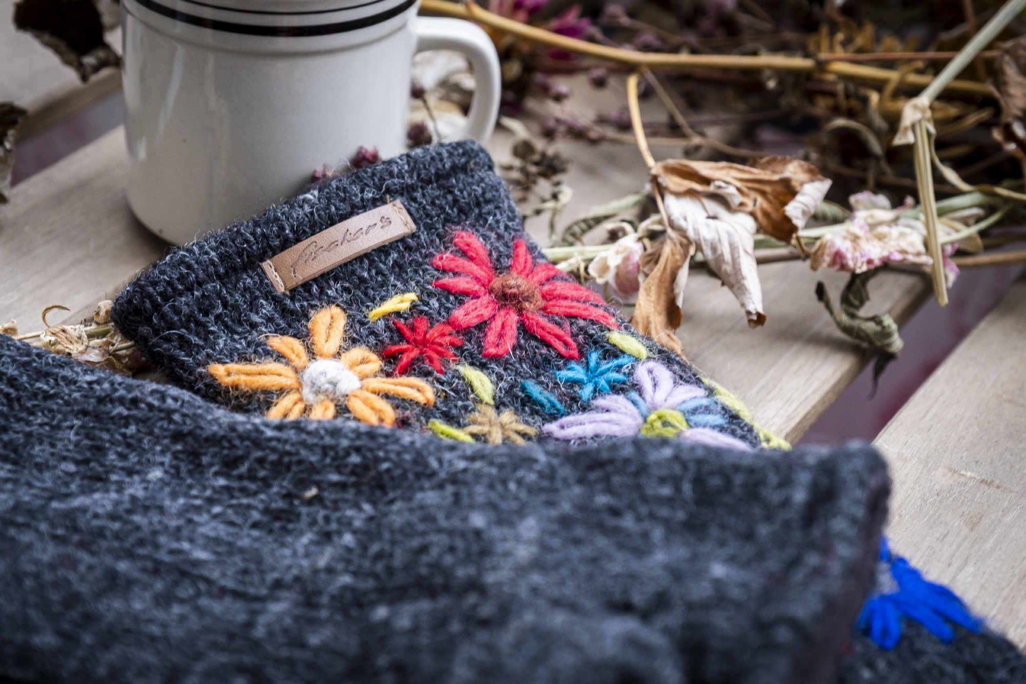 Pulswärmer 'Blumen', grau, multicolor günstig bestellen