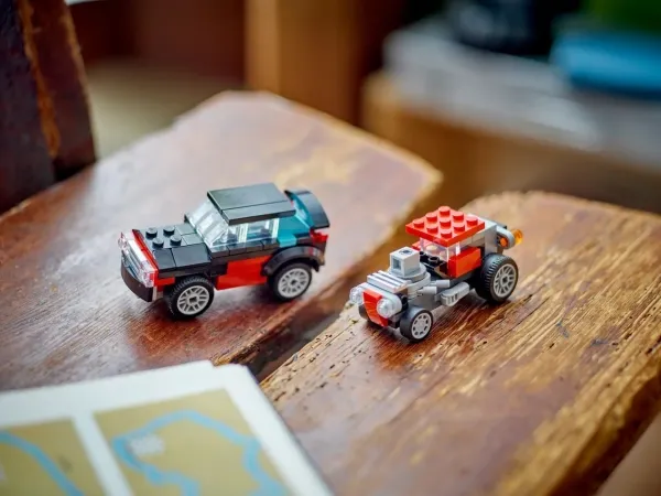 LEGO Creator 31146 Blokvogn med helikopter