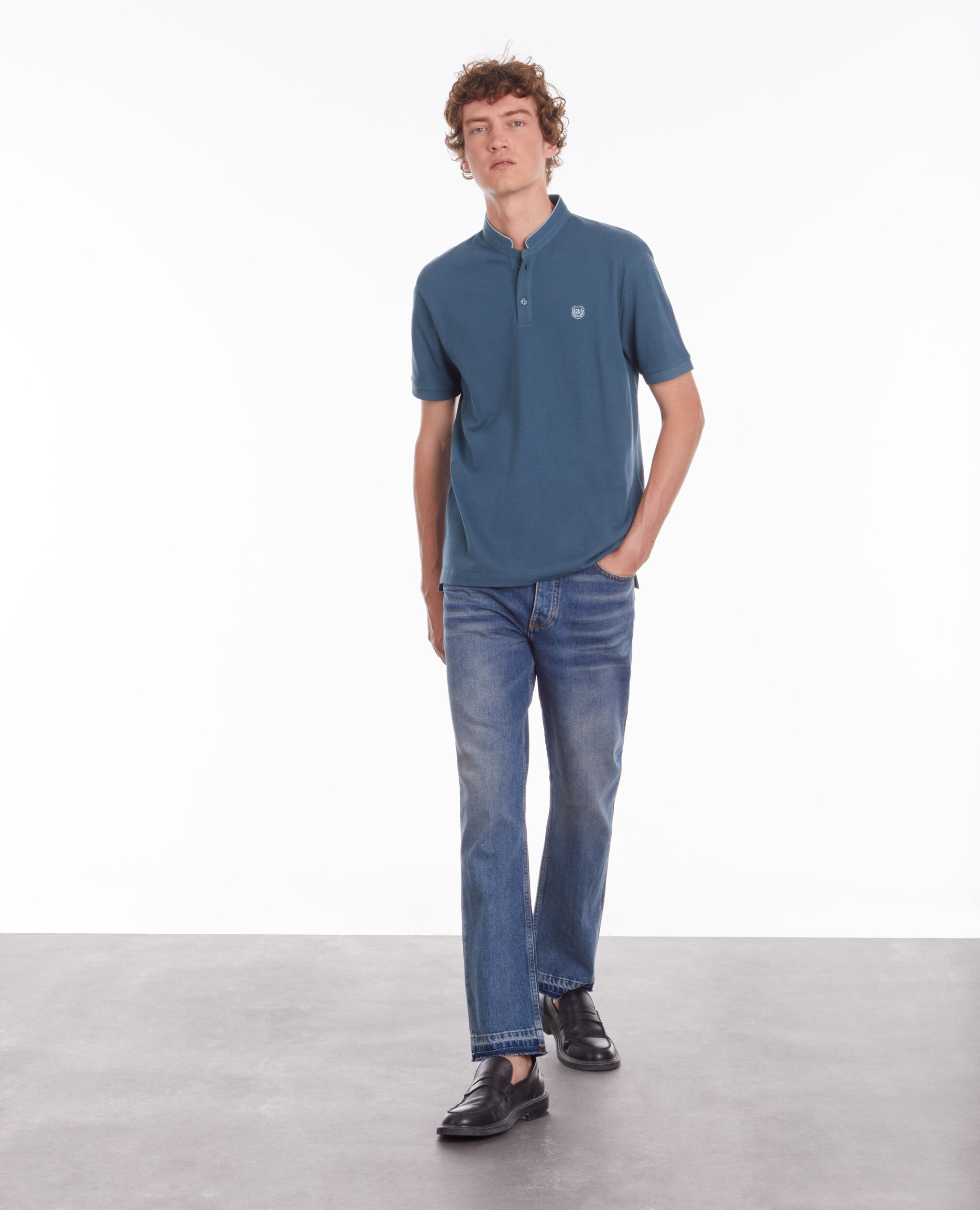Polo bleu profond en coton