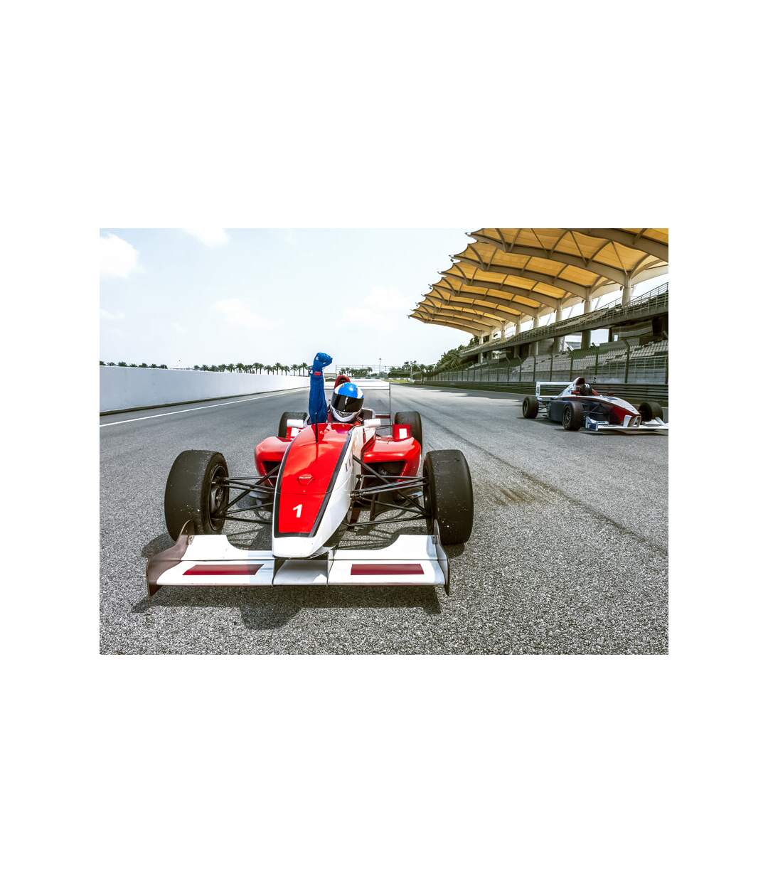 Stage de pilotage de 12 min en Formule Renault Campus sur circuit près de Paris - SMARTBOX - Coffret Cadeau Sport & Aventure