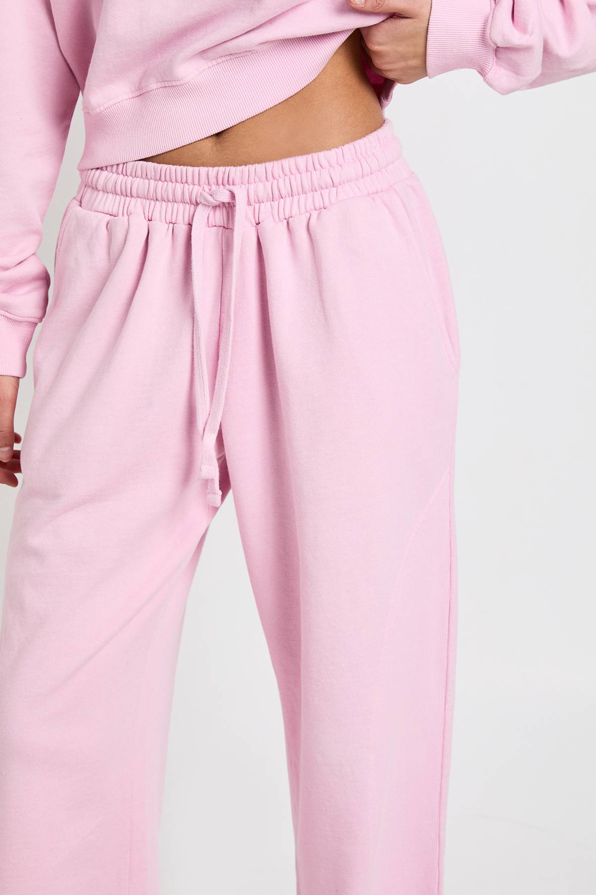 boohoo Survêtement Jambe Droite À Détails Côtelés Effet Délavé