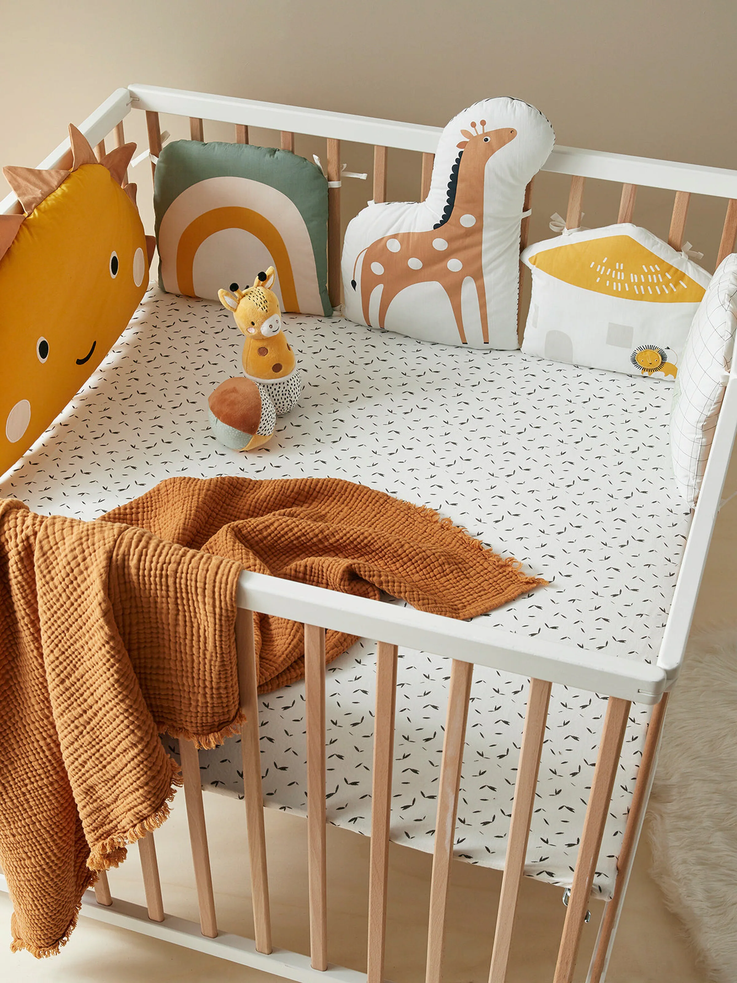 Vertbaudet Baby Bettumrandung TANSANIA senfgelb/mehrfarbig