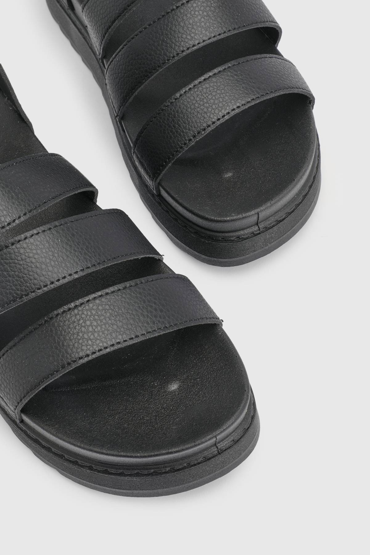 Oasis Sandales Compensées Épaisses Honour En Synthétiquecuir À Multiples Brides Avec Semelle Anatomique