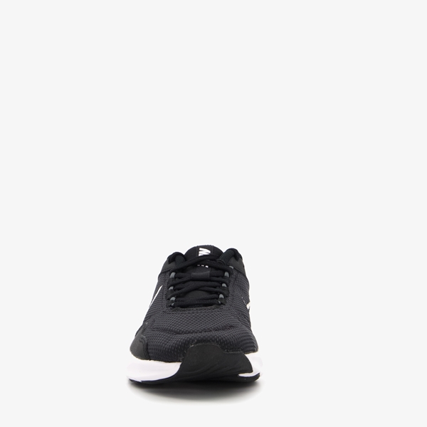 Nike Legend Essential 3 sportschoenen zwart
