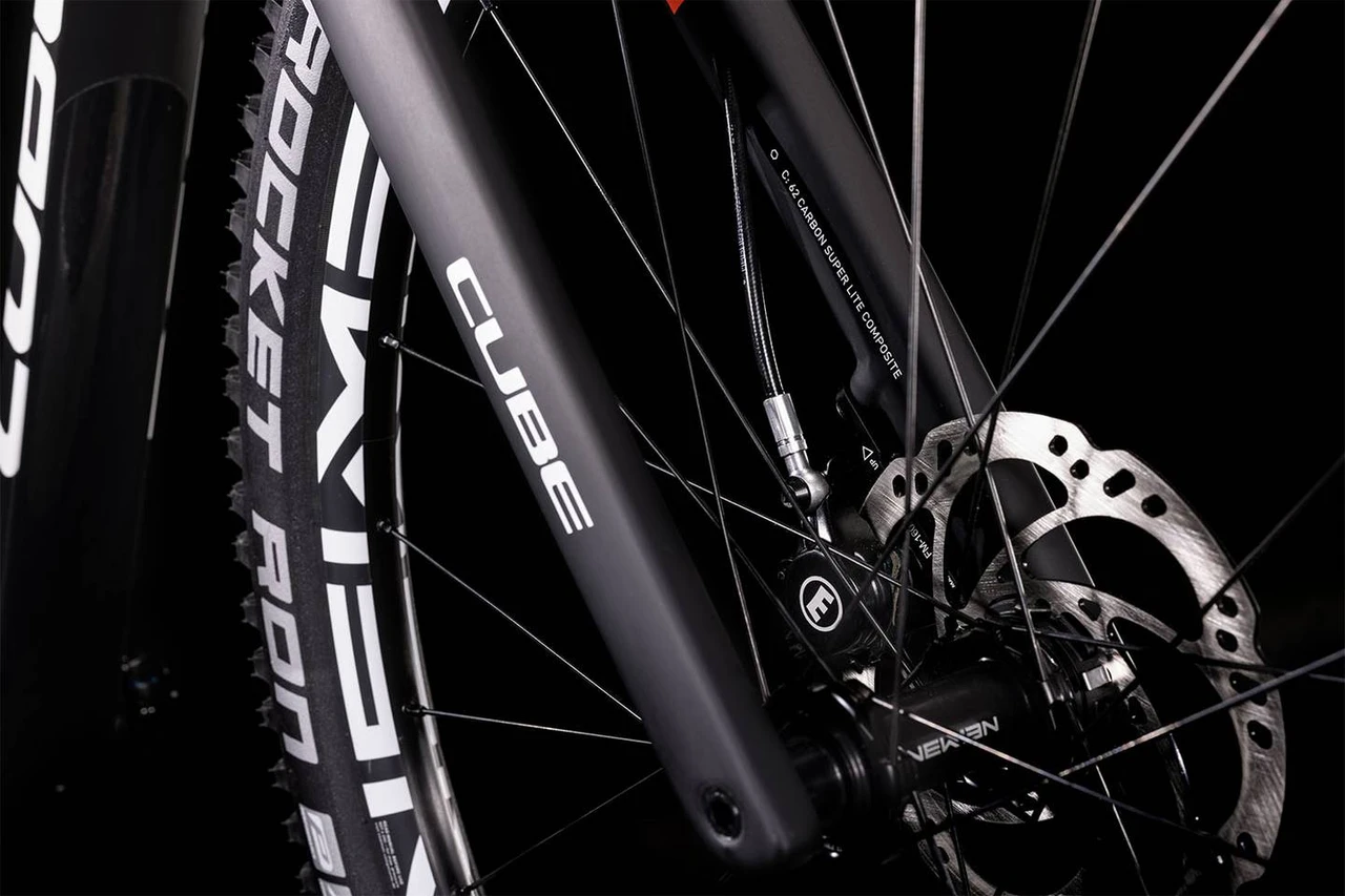 Cube Elite 240 2022