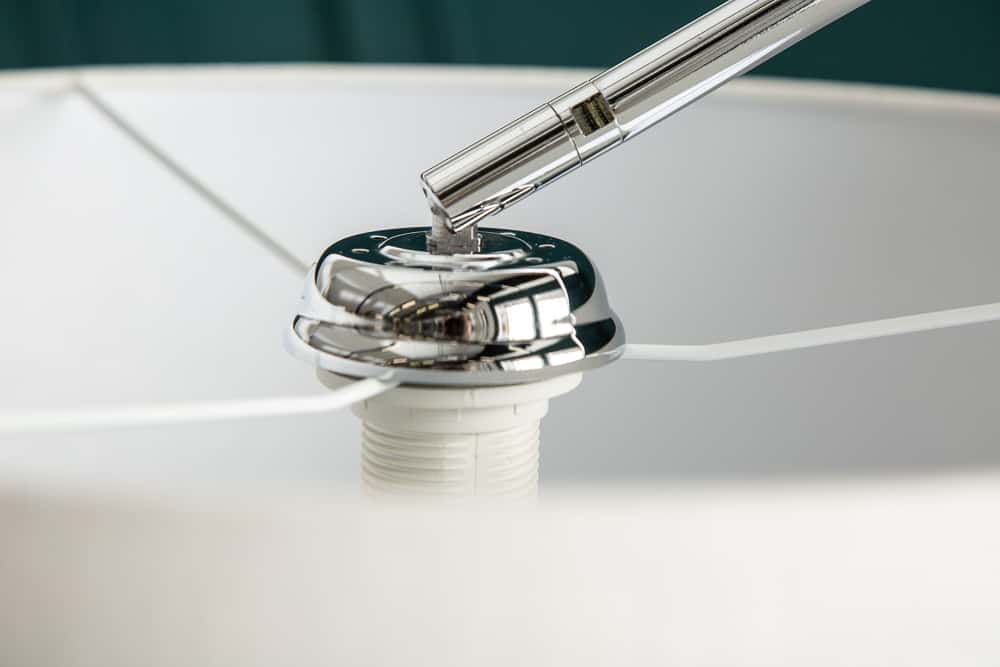 Ausziehbare Bogenlampe LOUNGE DEAL 170-200cm weiß Leinenschirm Stehlampe