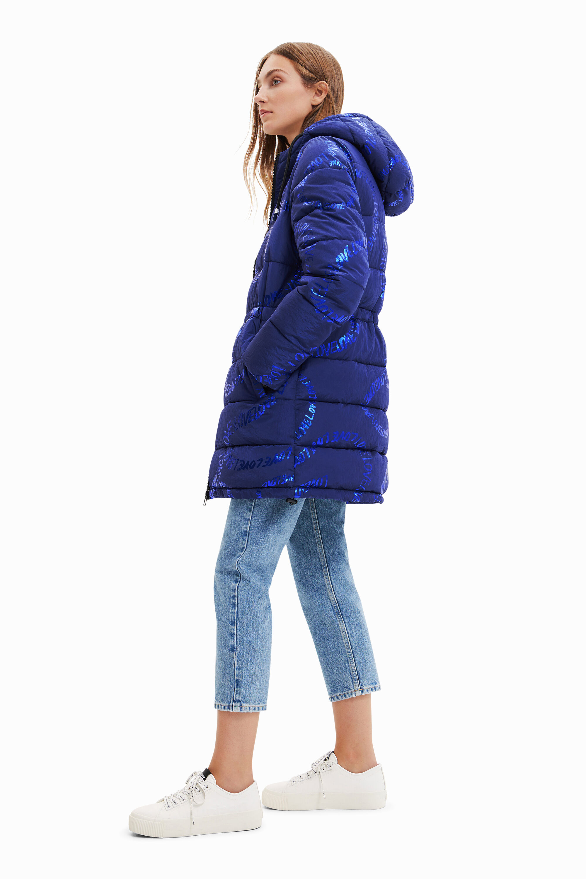 Long manteau matelassé texte