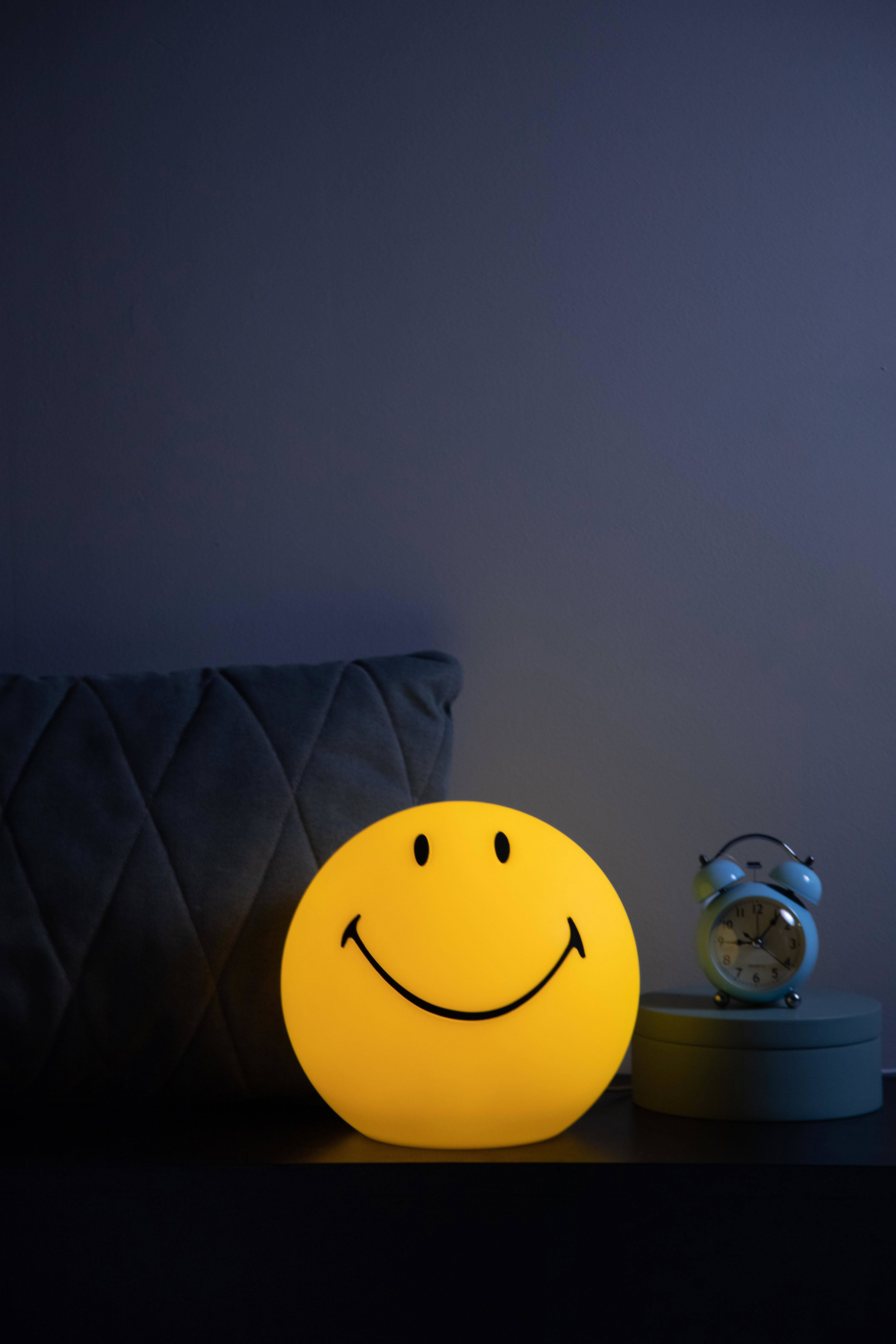 Mr Maria Smiley Star Light lamp
