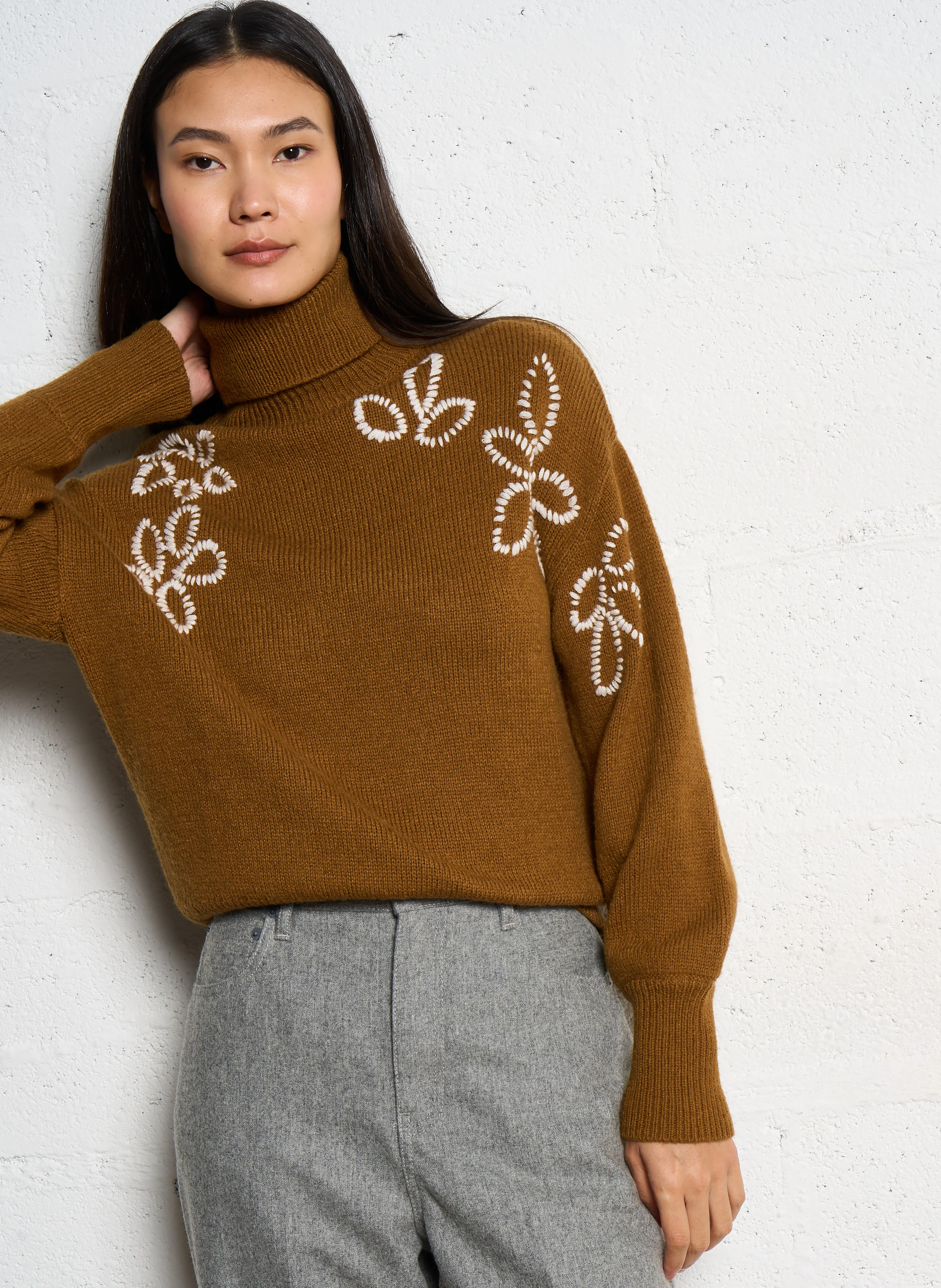 MADONIA - Pull à broderies fantaisies | Marron