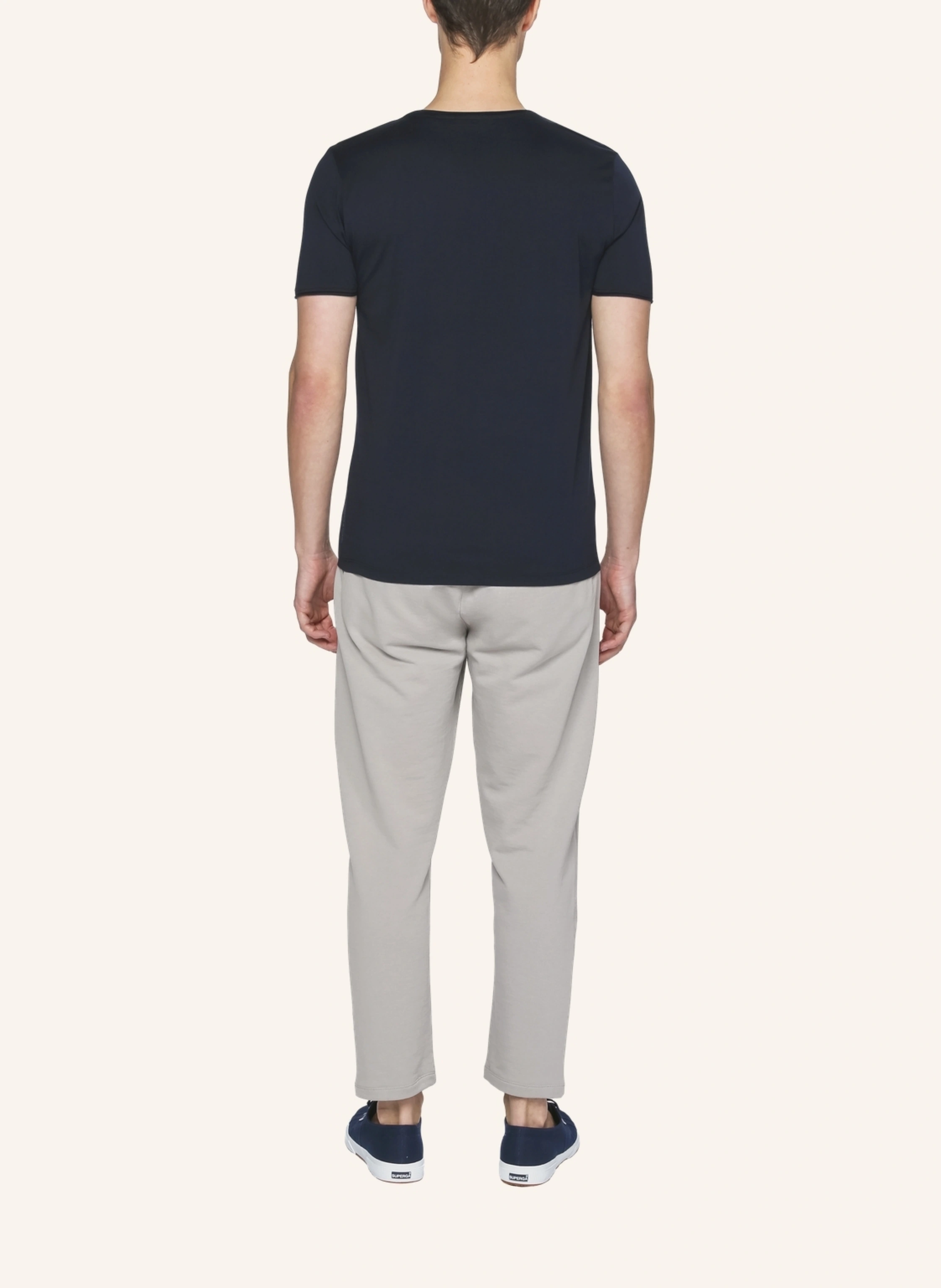 TRUSTED HANDWORK Round Neck 1/2-Sleeve T-Shirt with Roll Edge